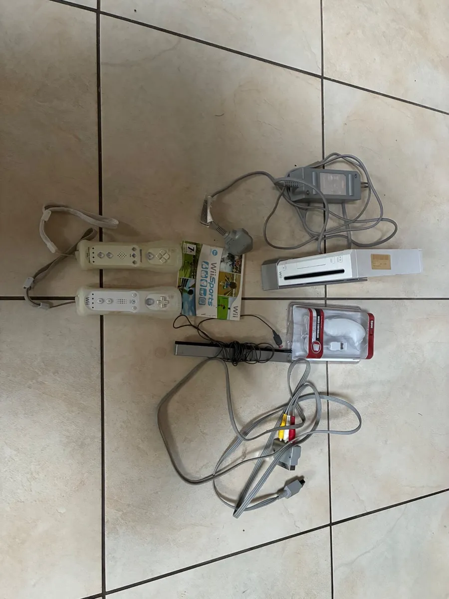 Games - Image 1