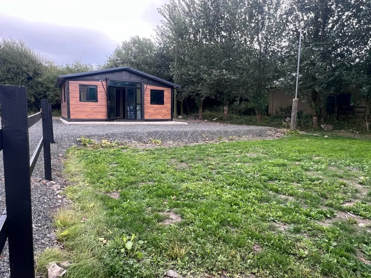 2 bed for rent - Image 4