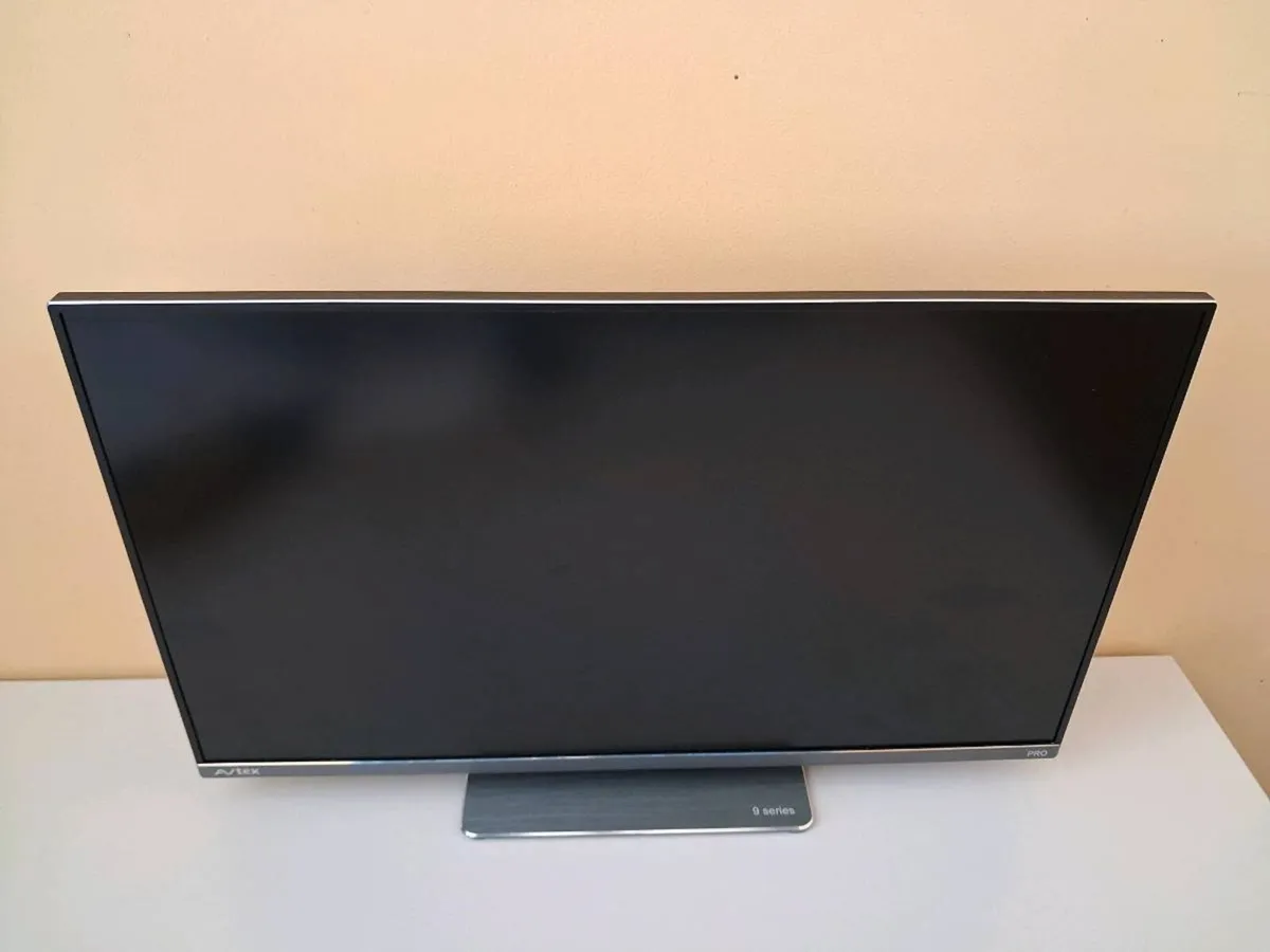 Postage - Avtex M219DRS-PRO - 21.5” 12v HD TV DVD - Image 3