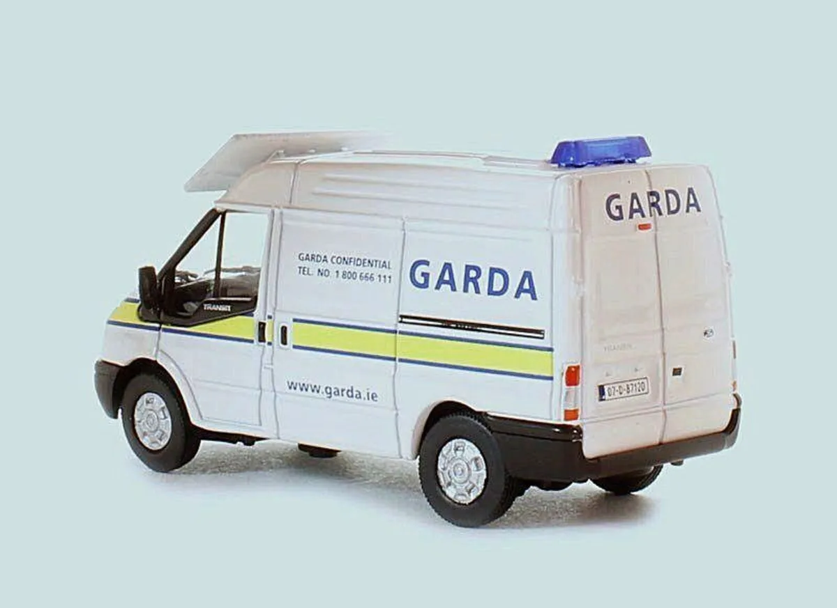 1;76 Die cast Garda van, Free Post - Image 1