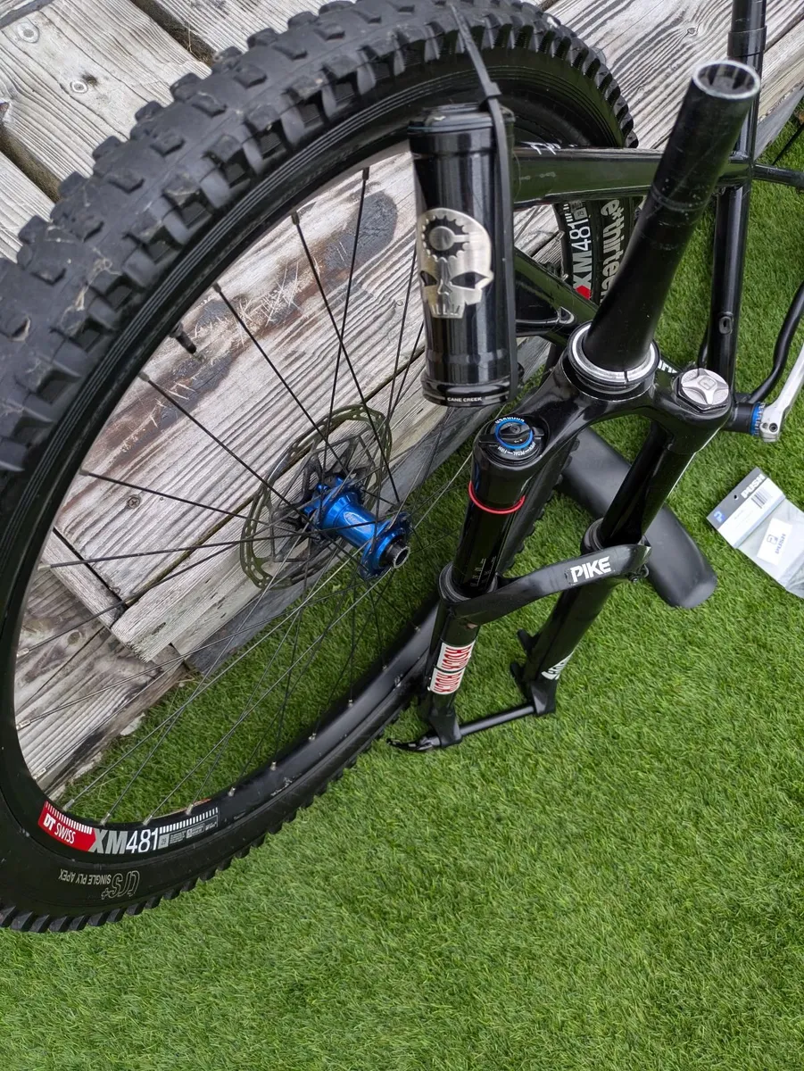 MTB hardtail frame, fork and accessories - Image 2