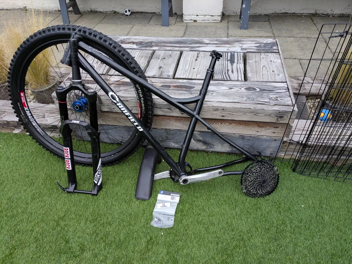MTB hardtail frame, fork and accessories - Image 3