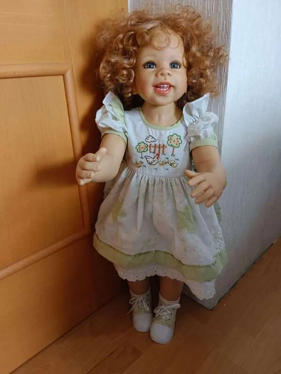Masterpiece Doll - Vicky - Image 2