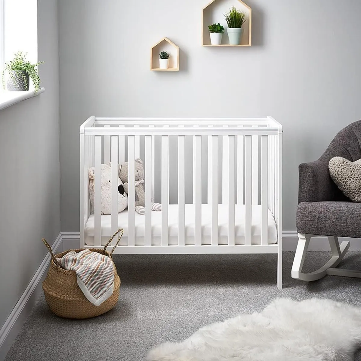 Bantam Space Saver Cot Compact Baby Adjustable - Image 2