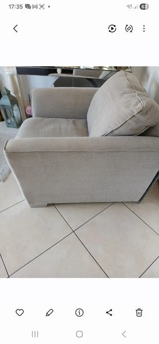 Armchair - Image 1