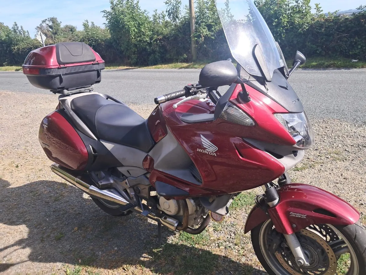 Honda NT700V Deauville — 2007 — 680cc - Image 1