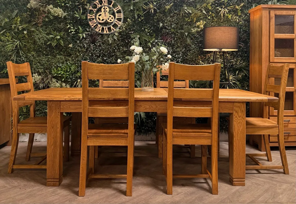 Danube extending oak dining table with 6 chairs - Image 2