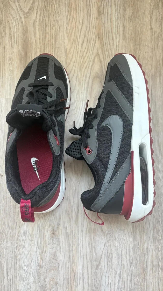 nike shoes - Image 3