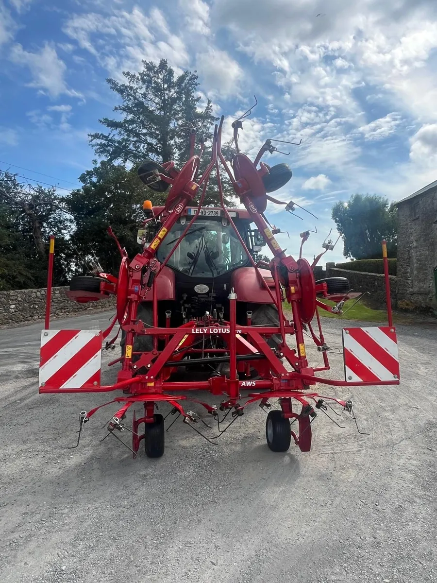 2016 Lely Lotus 770 Stabilo Tedder - Image 1