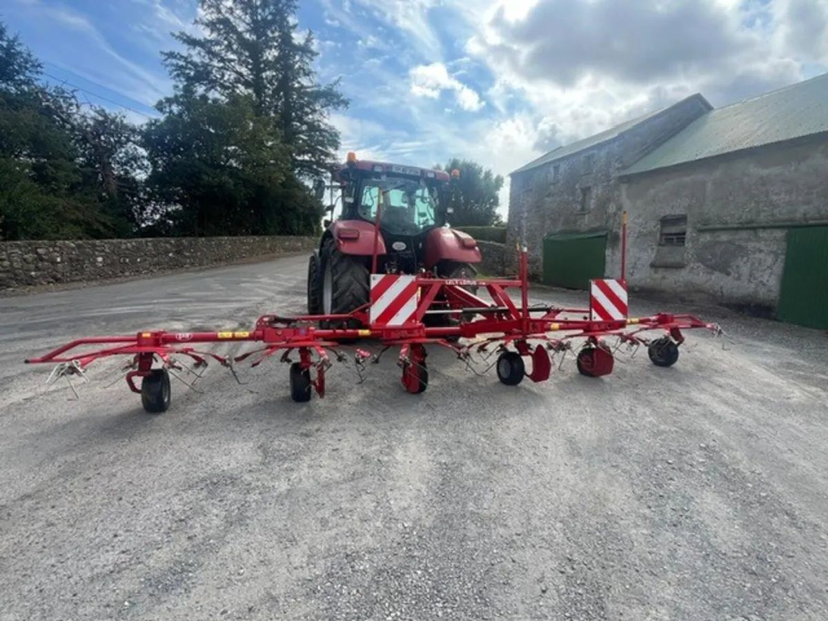 2016 Lely Lotus 770 Stabilo Tedder - Image 4