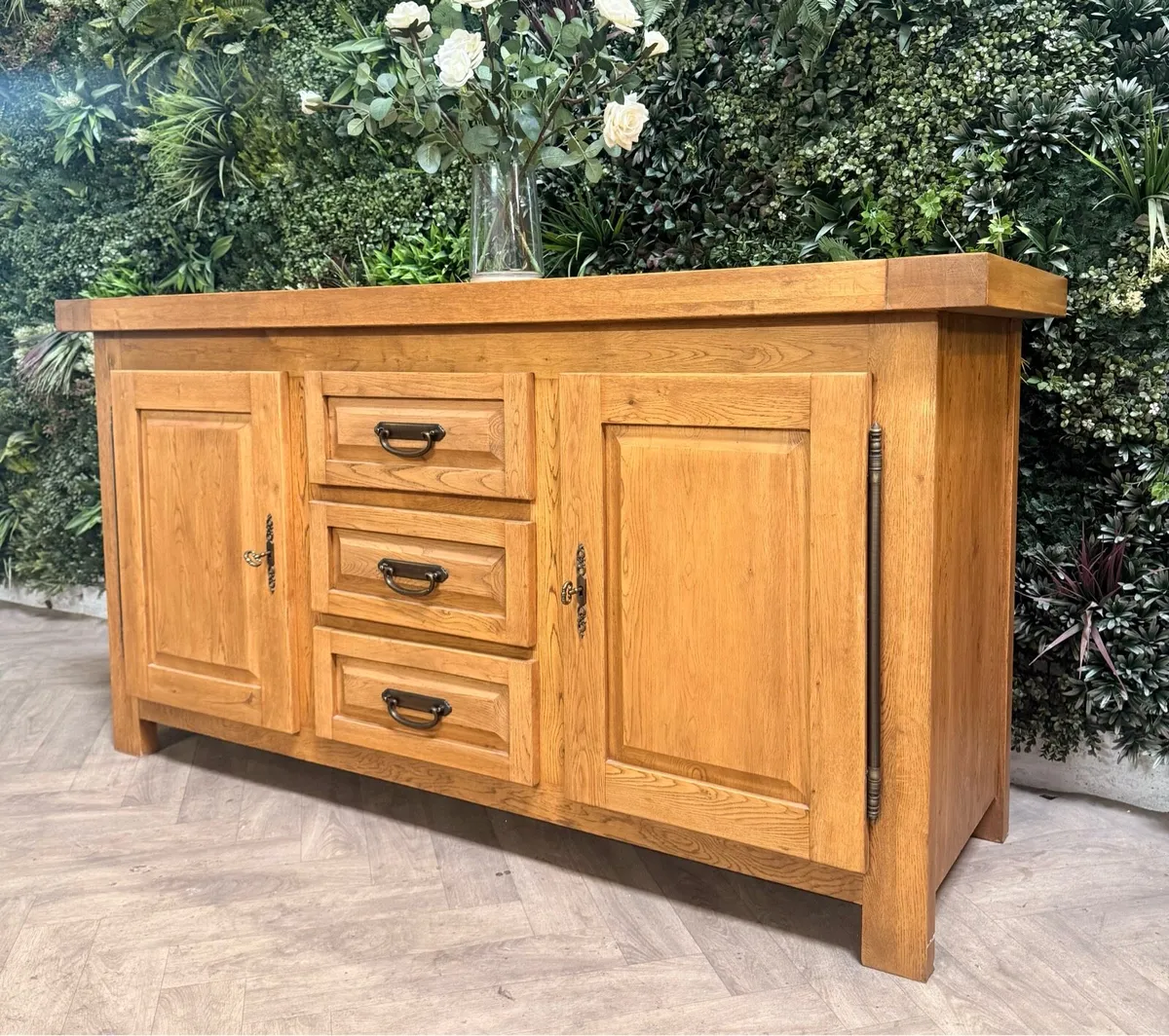 Athens solid oak sideboard - Image 2