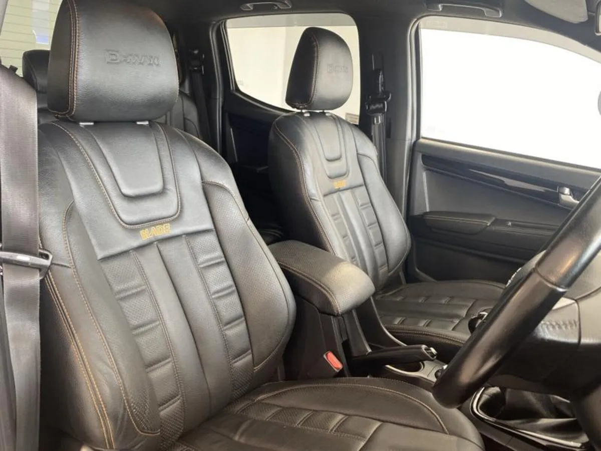 Isuzu D-Max 1.9 Blade Double Cab 4x4 - Image 4