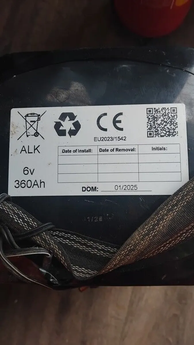 electric  battery 2015 rechargeable - Image 2