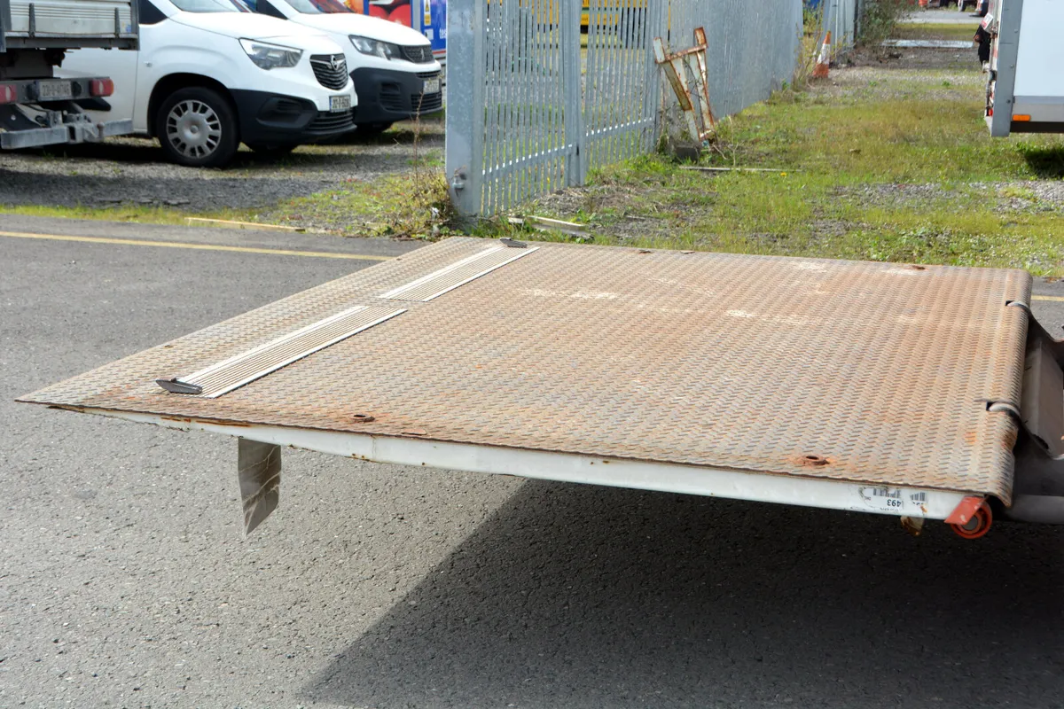 MAN TGL 21' Box & 1.5T Tail Lift # Low KM - Image 4