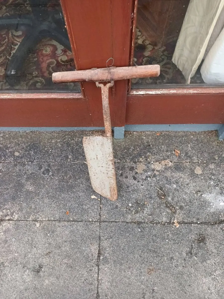Hay Knife - Image 1