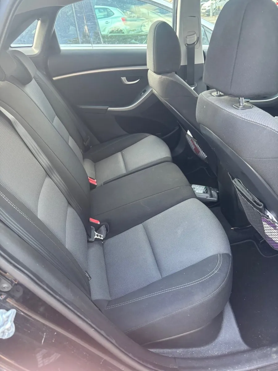 Hyundai i30 2012 - Image 2