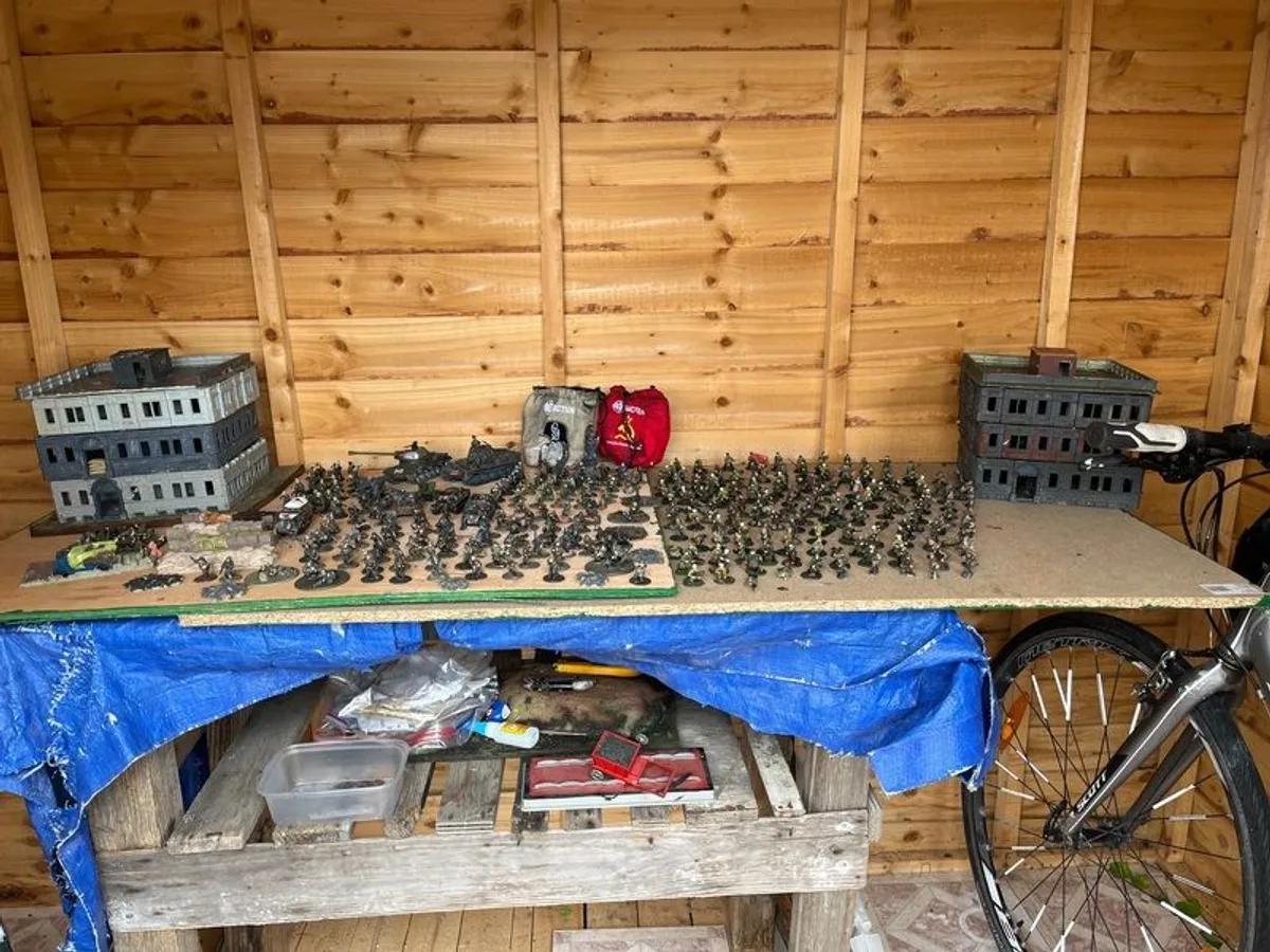 Toys - Image 3