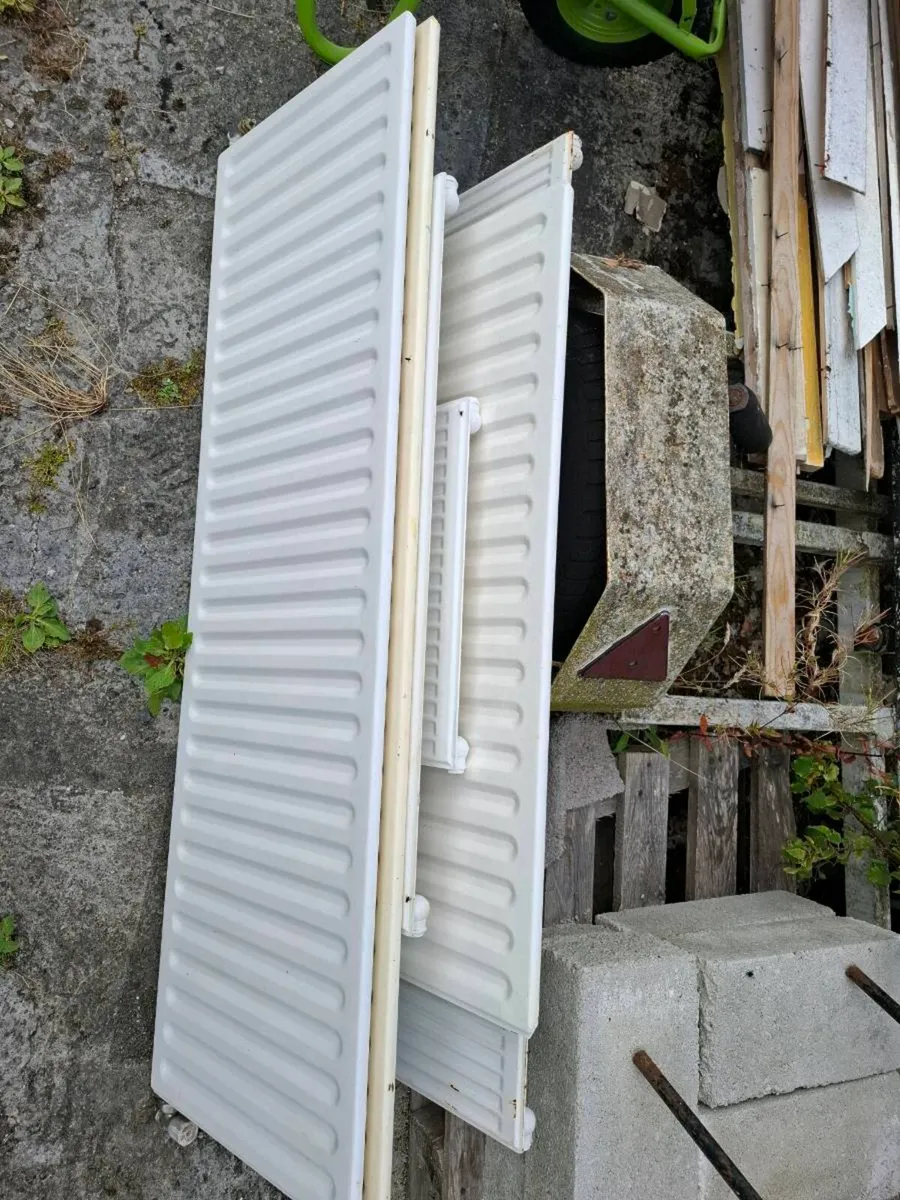 doors/sinks/shower tray/radiator - Image 2
