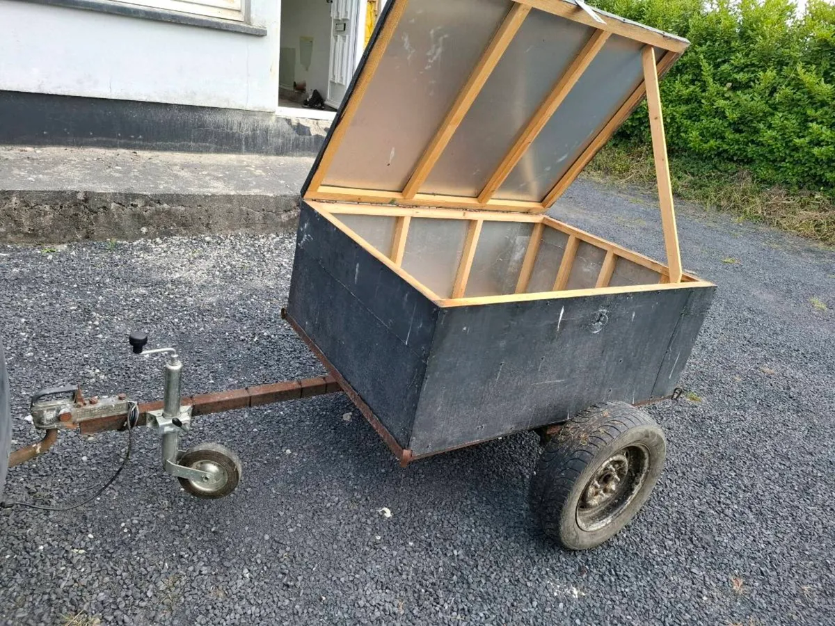 Car trailer/doors/sinks/shower tray/radiator - Image 1