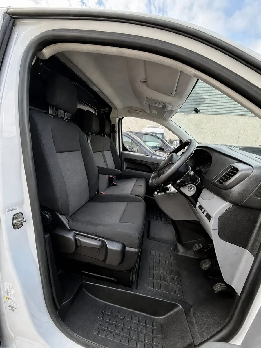 2022 Opel Vivaro LWB 64,000km - Image 4