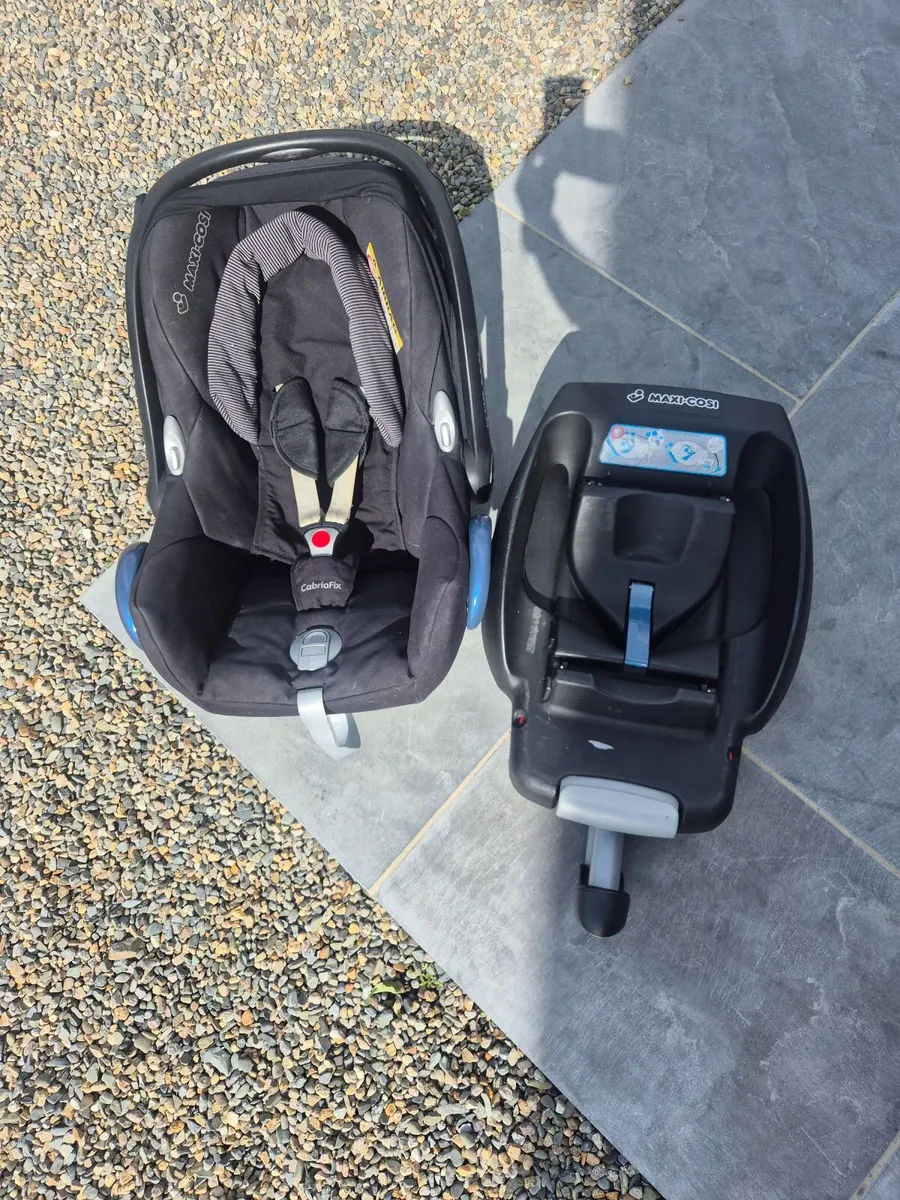 Free Carseats - Image 1