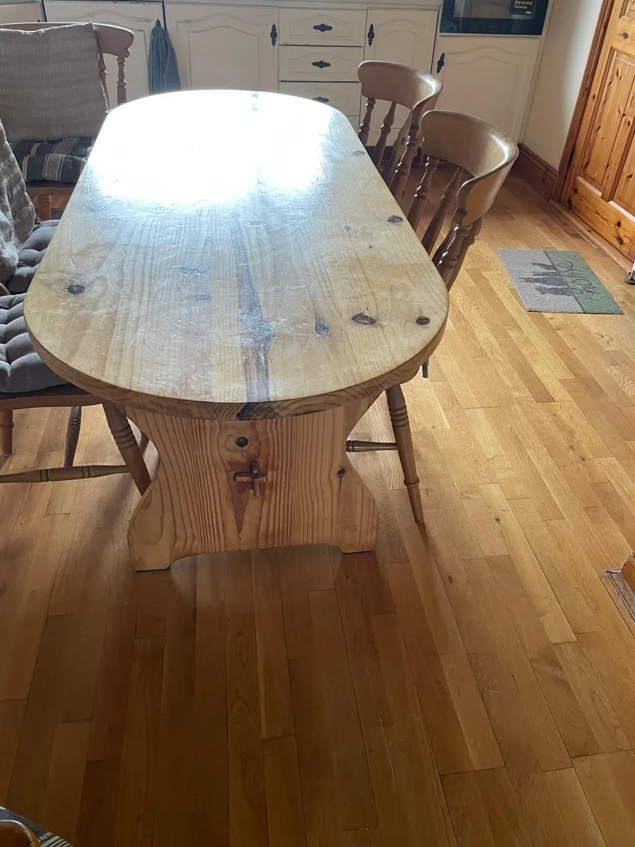 Solid pine 6ft Farmhouse Dining Table Great condit - Image 2