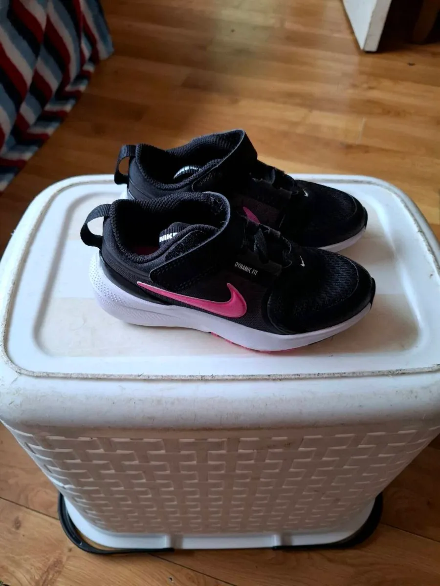 Runners - Image 1