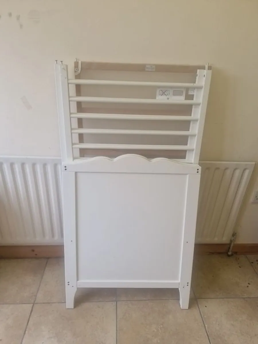 Cot - Image 1