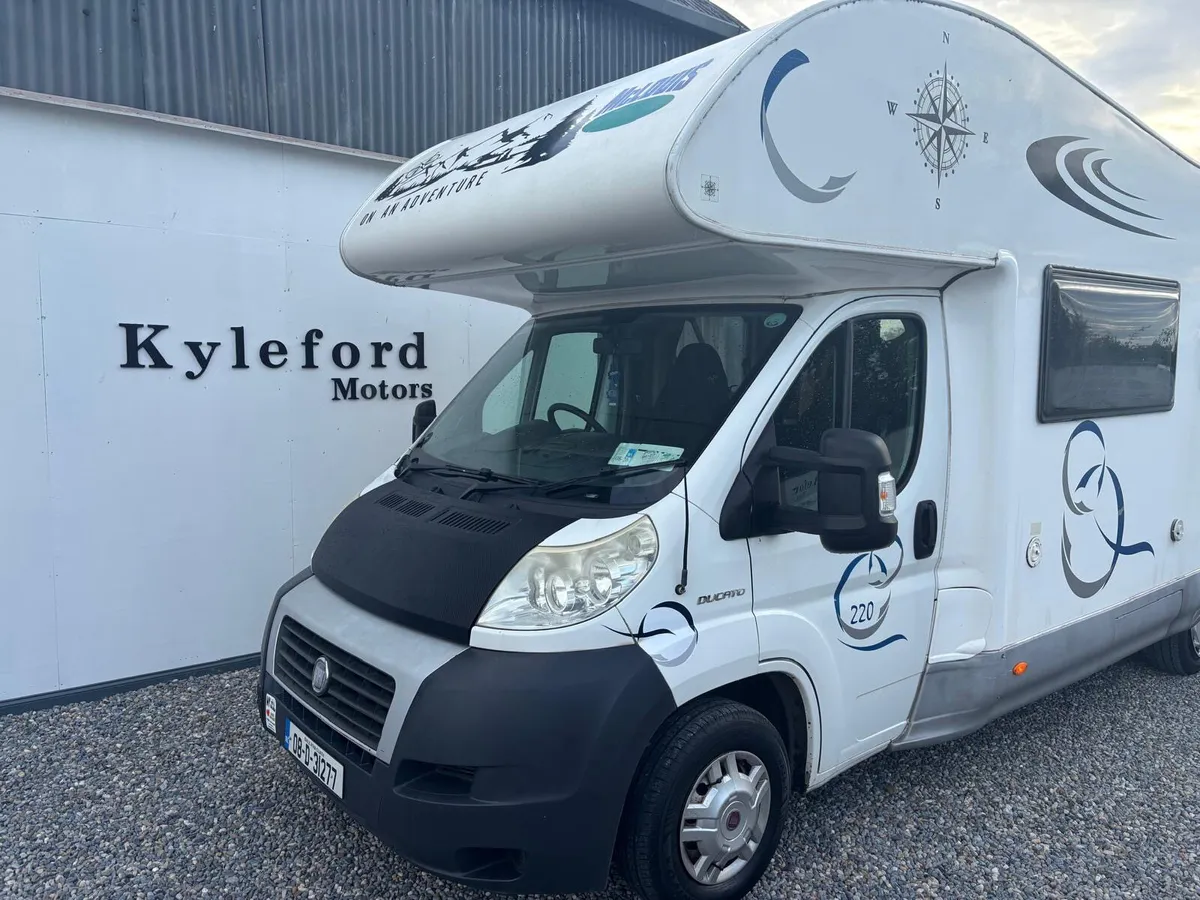 Fiat Ducato Campervan 5/6 Berth - Image 4
