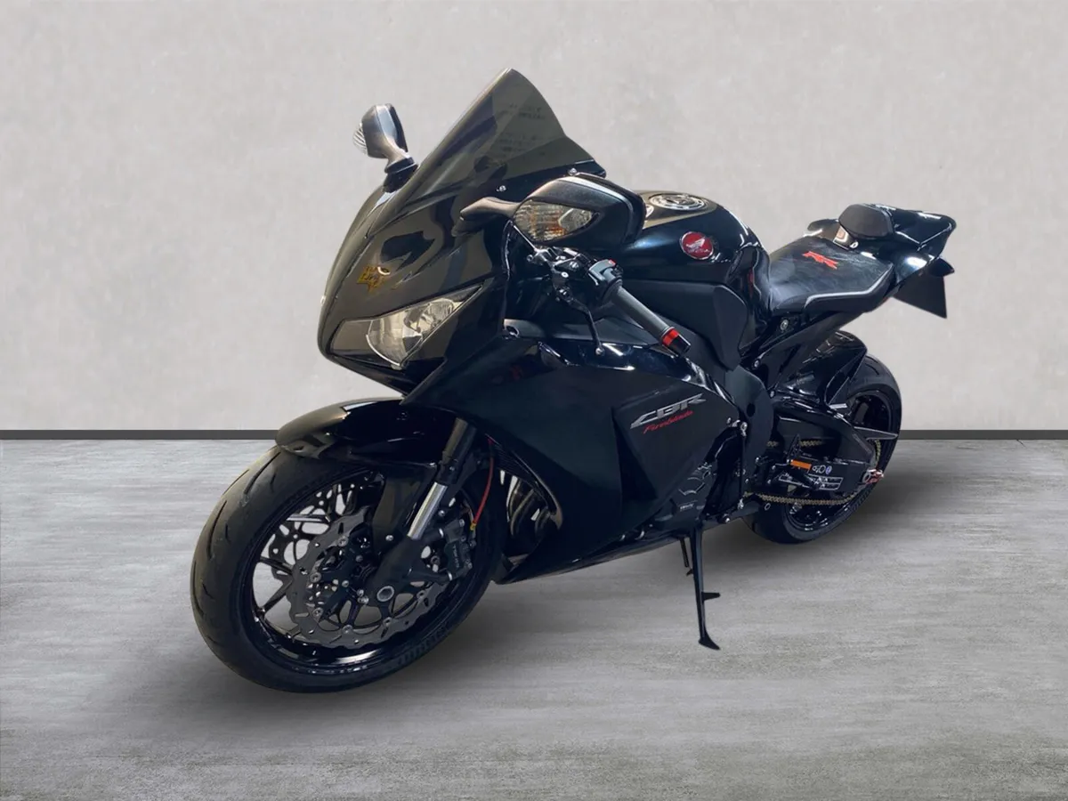 Honda CBR 1000RR-F with Extras, NI Registered - Image 4