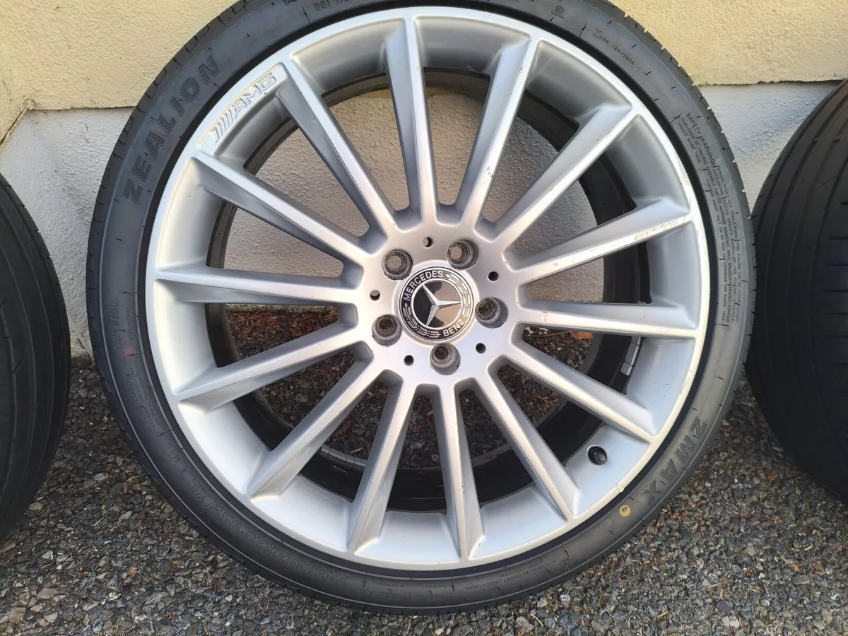 Genuine 20 mercedes AMG alloys - Image 4