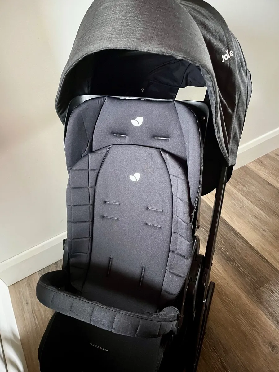 Joie Chrome travel system - Image 3