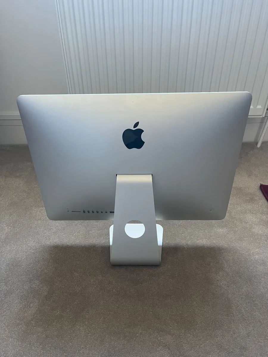 Apple iMac 21.5" (Late 2013) 1TB Crucial SSD - Image 2
