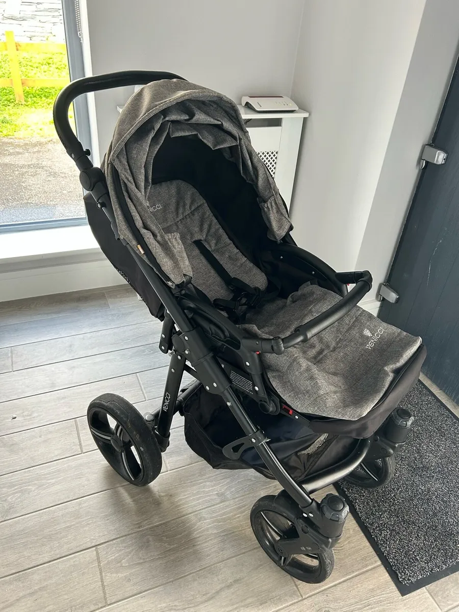 Venicci 3-in-1 travel system pram - Image 3