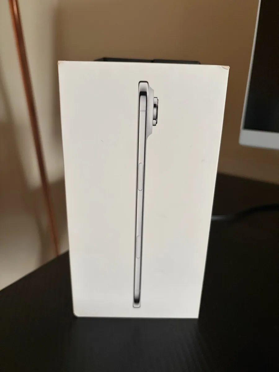 Apple iPhone AIR - 256GB (SIM FREE) AS NEW - Image 4