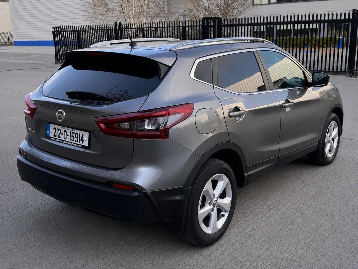 212 Nissan Qashqai SV High Spec - Image 4