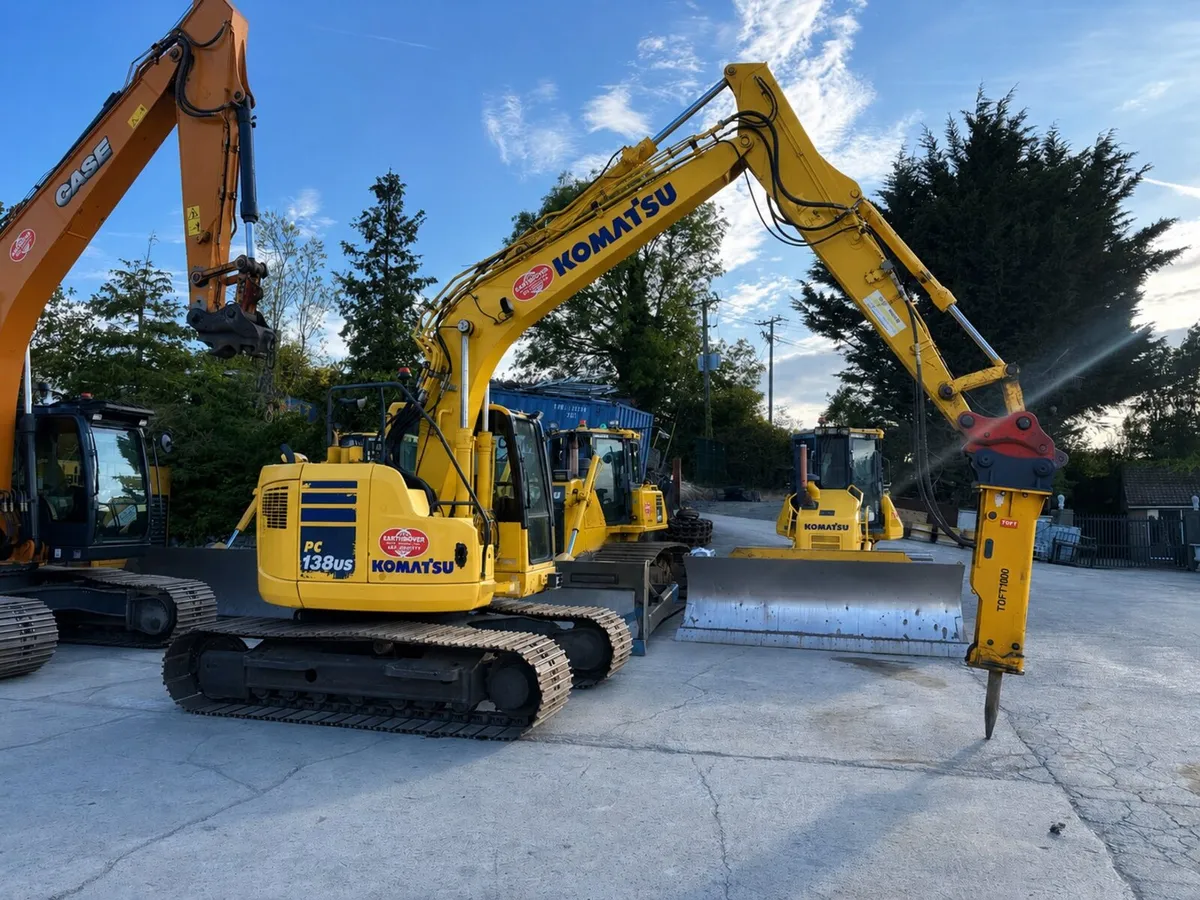 13 TON DIGGER & BREAKER HIRE - Image 1