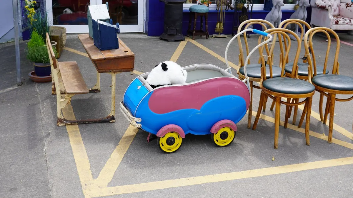 Irish Vintage Childrens Push Cart / Display Wagon - Image 1