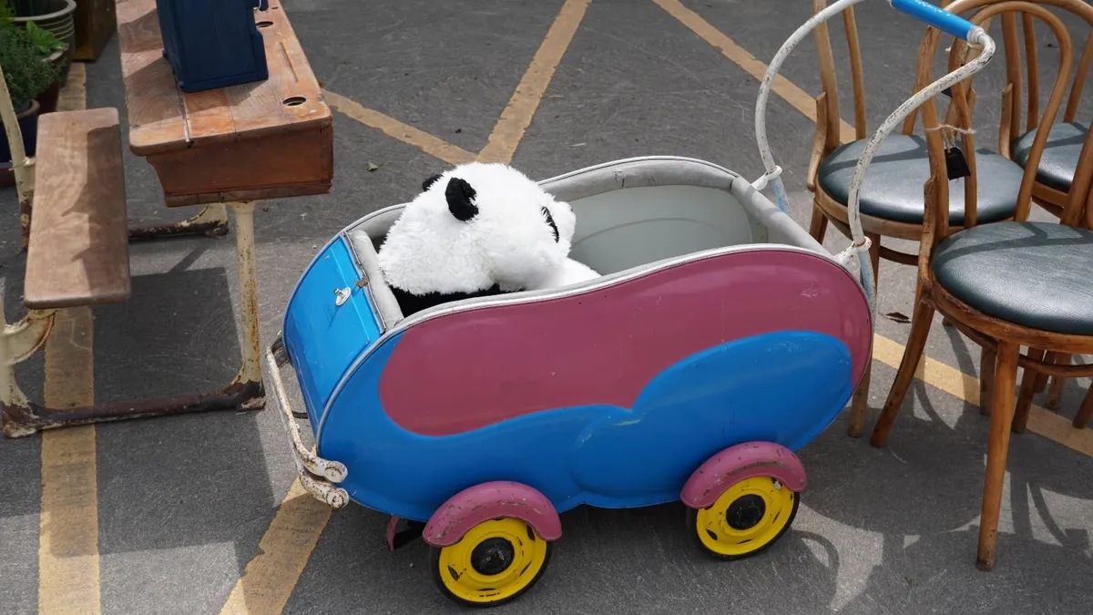 Irish Vintage Childrens Push Cart / Display Wagon - Image 2