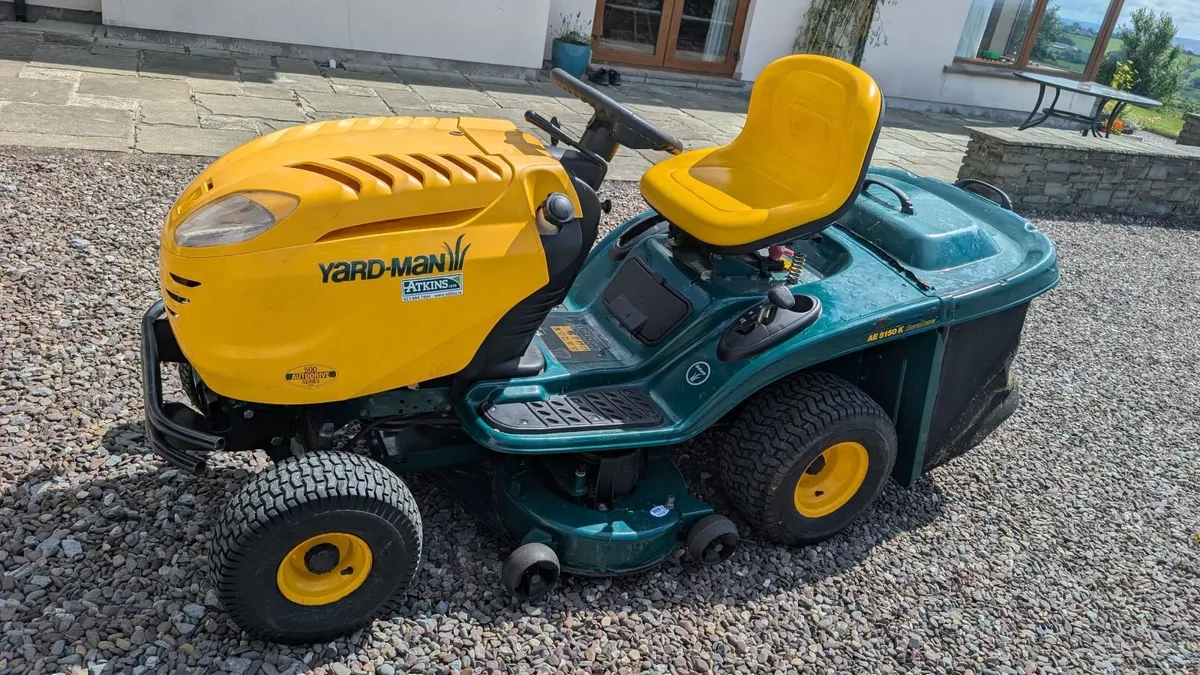 Ride on lawn mower - Image 4