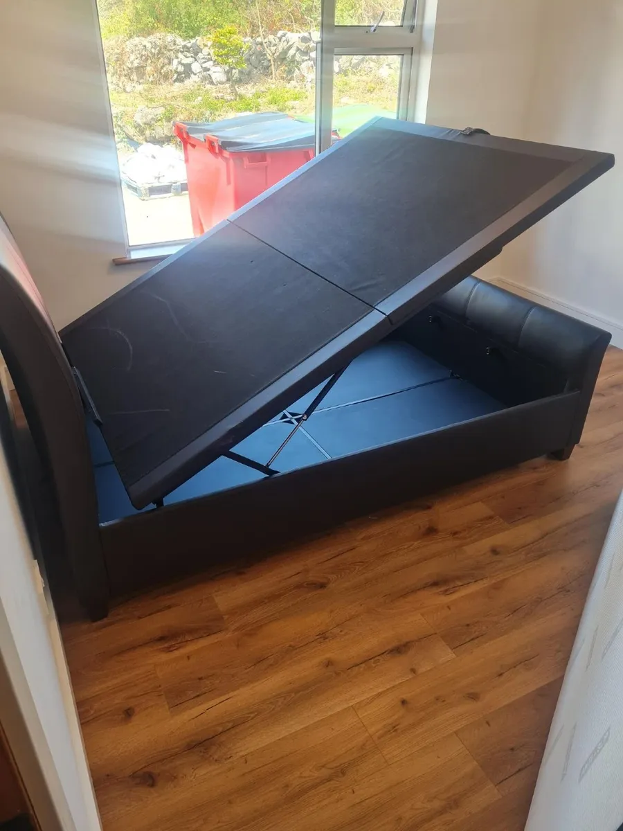 Storage King Size Bed Base (EZ Living) - Image 1