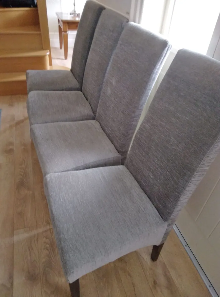 6 Kitchen / Dining Chairs – Excellent Condition – - Image 1