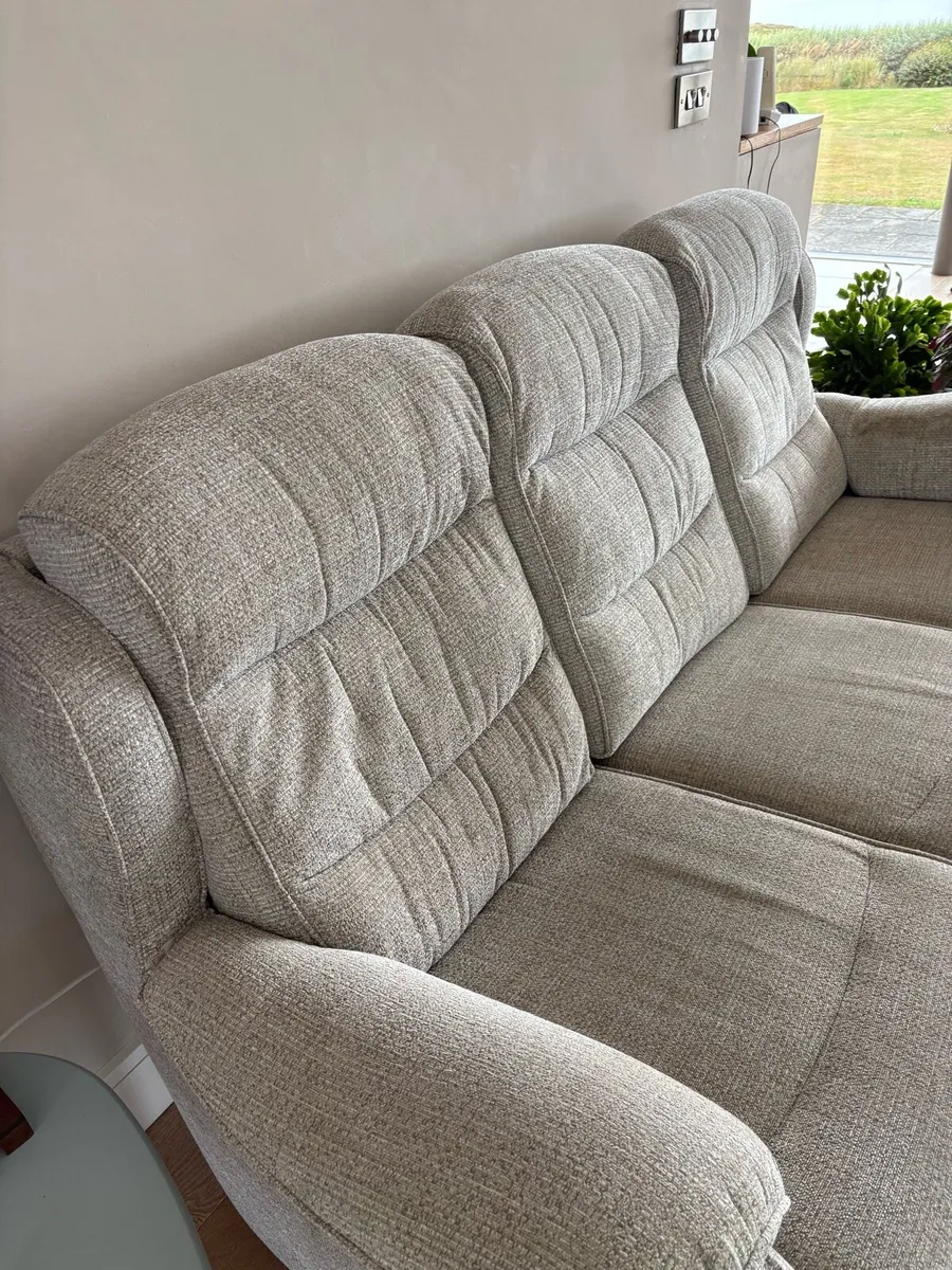 Parker Knoll 3-Seater Sofa – Excellent Condition - Image 3