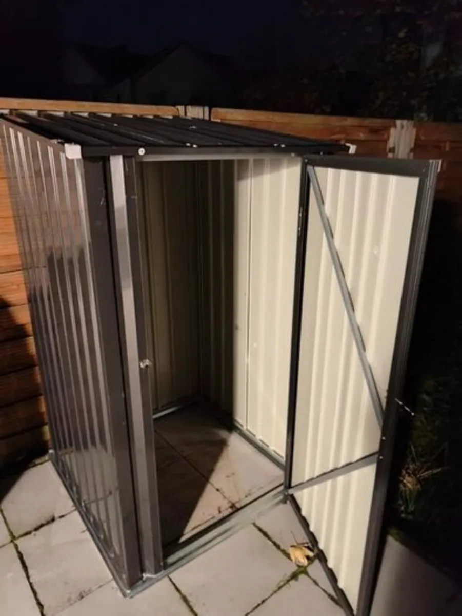 Metal Shed 3 x 3ft Small Tool Shed - Image 4