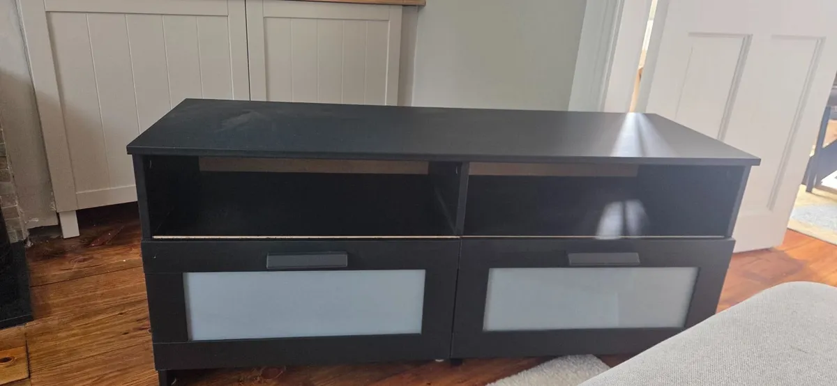 Brimnes tv stand - Image 1