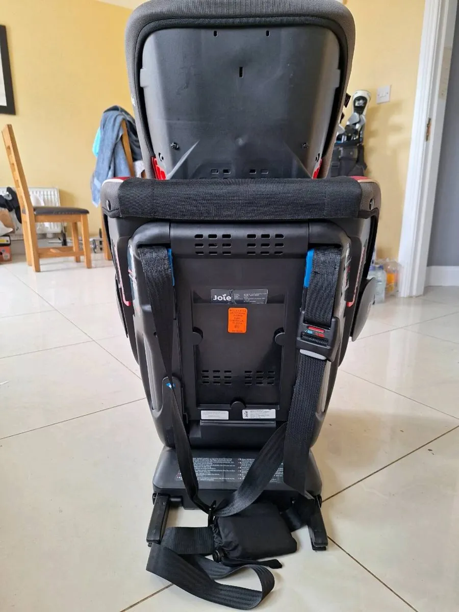 Joie Fx evertmy stage car seat(Liverpool edition) - Image 4