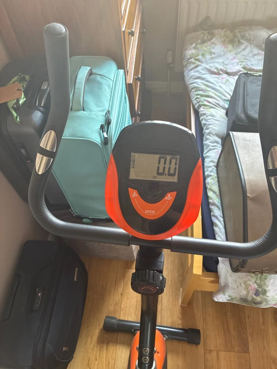 Klarfit exercise bike excellent condition - Image 2