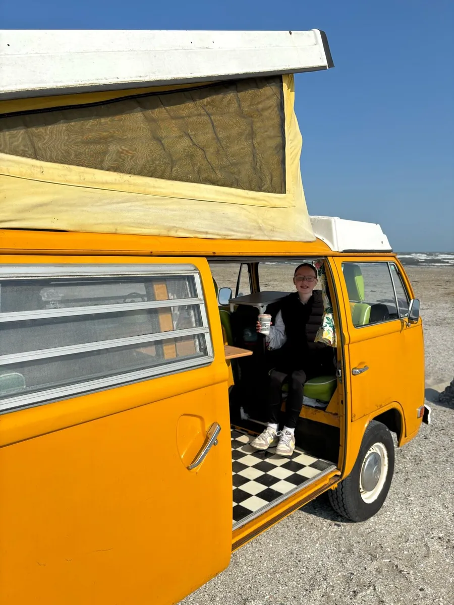Iconic VW Camper - Image 4