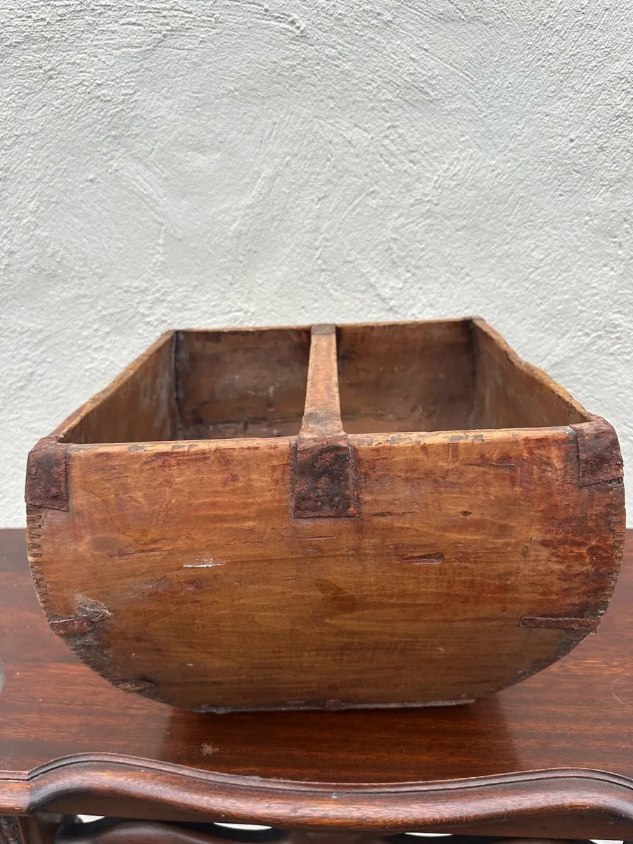 Old wooden bowl - Image 2