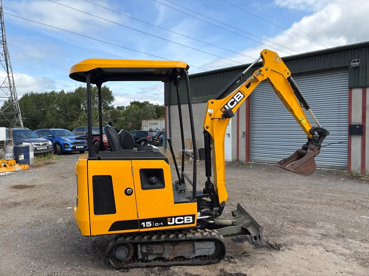 2018 JCB 15C-1 - Image 4